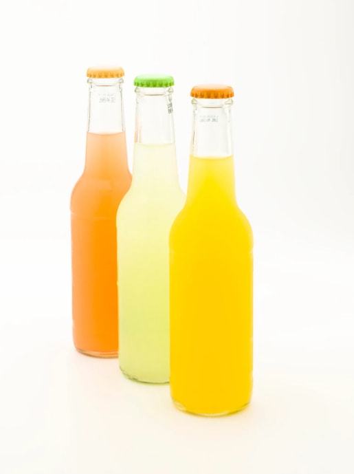 “藍(lán)帽子”迎來新規(guī)，酒精飲料“保健化”之路遇阻？